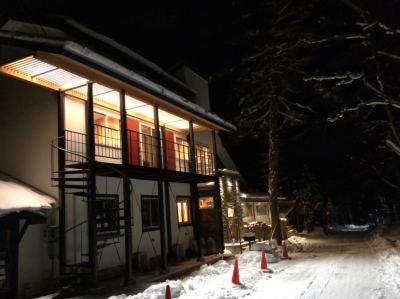 施設外観 白馬姫川温泉　ペンションＴＯＭＡＴＯの写真