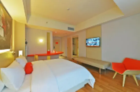 ハリス ホテル & コンベンションズ ソロ