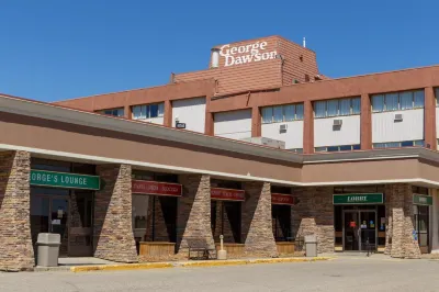 The George Dawson Inn & Conference Centre Hotel dekat Walter Wright Pioneer Village