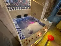 Zuwinasa House Hotel