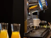 拉瓦勒基里亞德酒店 拉瓦勒酒店