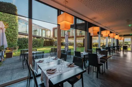 Design & Wine Hotel Отели в г. Ден