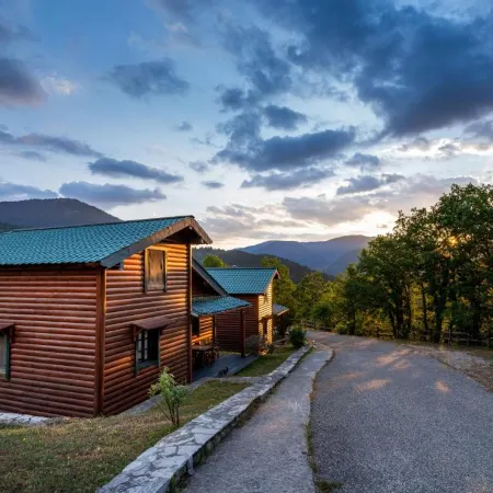 Chalet Likouresi Village