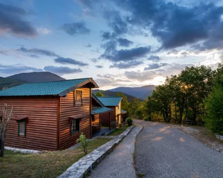 Chalet Likouresi Village Hotels in Karpenisi
