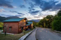 Chalet Likouresi Village Отели в г. 