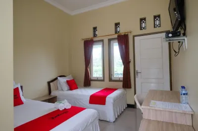 RedDoorz Syariah Near Taman Rekreasi Kalianget Wonosobo Hotell i Kalianget