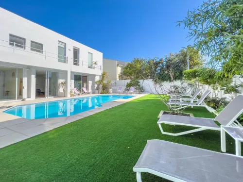 Peach on Beach Boutique Guesthouse Hotels in Bloubergstrand