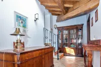 B&B Bone Novelle Dimora Storica Palazzo Zuzi Hotels in Pianola