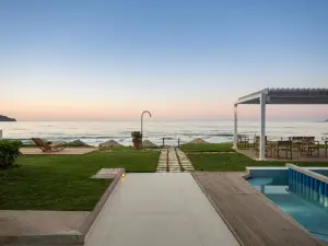 The Mini Beach Hotel