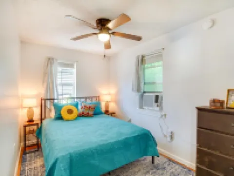Charming Dtwn Retreat 1 Mi to Ocean Springs Beach Hotels in Ocean Springs