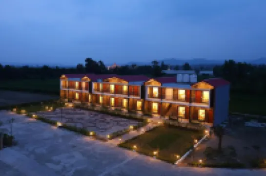 Corbett Tusker Meadows by White Flower Hotel di 