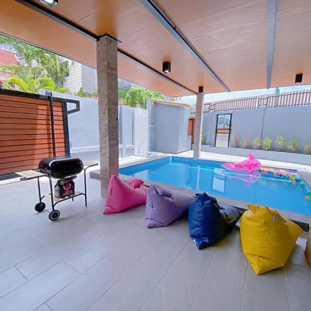 Anjia Serene Pool Villa