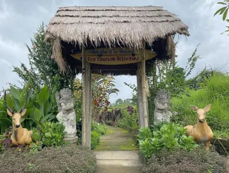 Jatiluwih Guava Eco Living Managed by Manara Отели рядом с достопримечательностью «Роуз гарден»