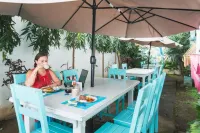 Hostal Eden Hotels in El Madronal