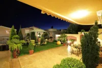 Villa Jupok Hôtels à : 