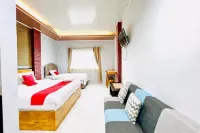 RedDoorz @ Hotel Dieng Berastagi