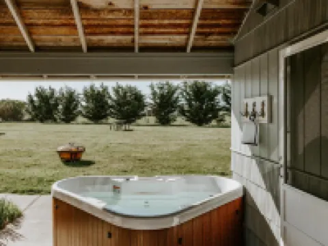 Dungeness Bay Cottages Hotels in Sequim