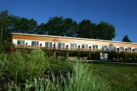 Logis Hotel du Lac Hotels in Bort-les-Orgues