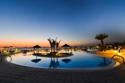 Simaisma A Murwab Resort Hotels near Fuwairit Beach