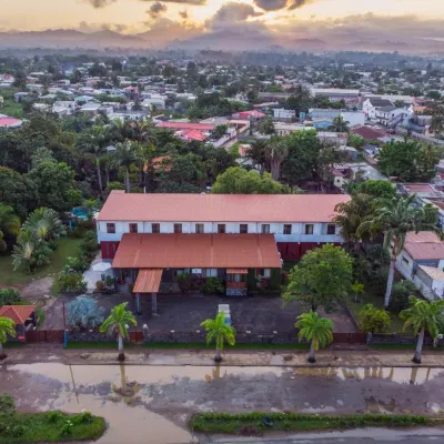 Emoyeni Gardens Hotels near Ilheu das Rolas