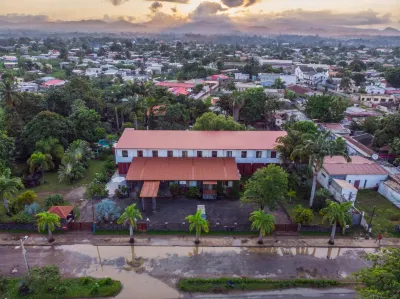 Emoyeni Gardens Hotels in 