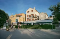 Hotel Trogir Hotels in Trogir
