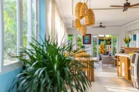 Peach House Hotels in Hoi An