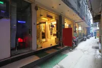 호텔 선 인터내셔널 사다르 바자르 주변 호텔