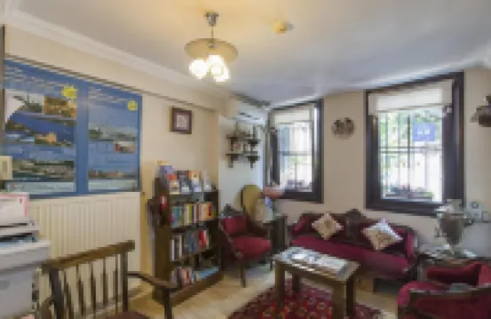 Naz Wooden House Inn