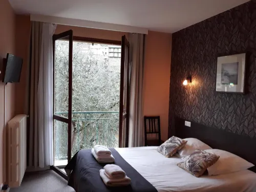 Hôtel Ambroise Hotels in Saint-Pardoux-lOrtigier