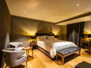 DAM Boutique Hotel & Restaurant