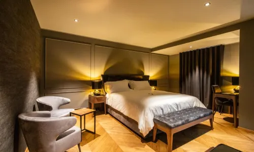 DAM Boutique Hotel & Restaurant