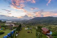 Mhork Buri Resort