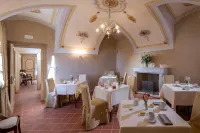 Agrisuite le Querce del Vareglio Hotels in Montà