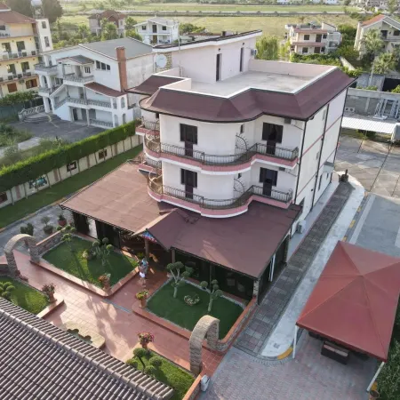 Drini Hotel Отели в г. Дуррес