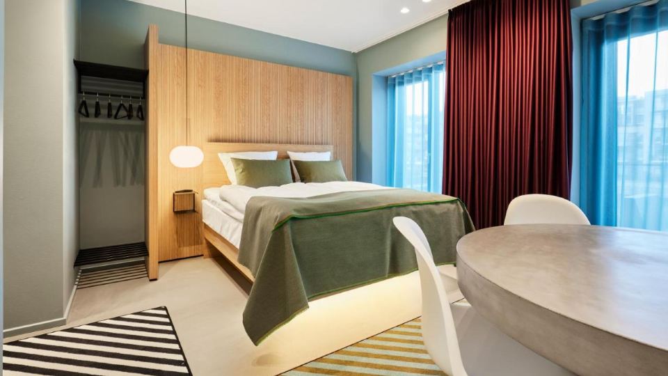 Kirk Suites
