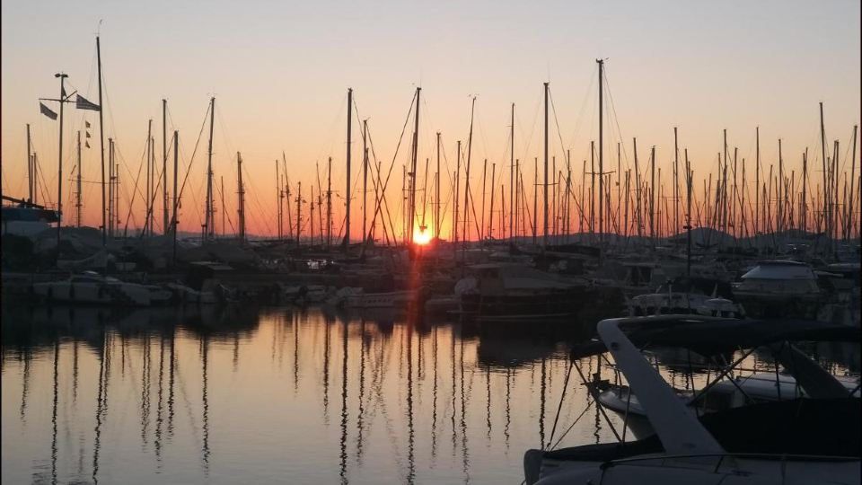 Krystal Apartment "1BR " 7 Minutes Away from Alimos Beach - Near Tram