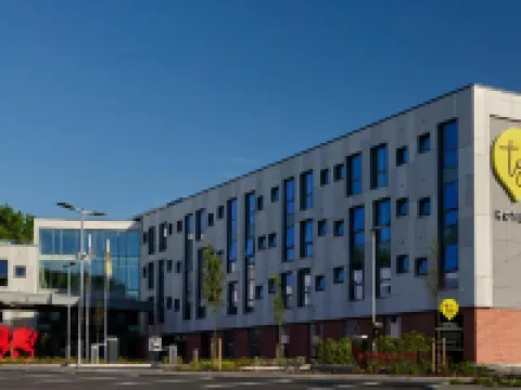 Tŷ Newport Hotels in Caerleon