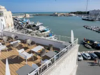 La Banchina Luxury Suites Hotels in Trani