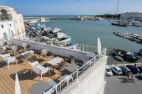 La Banchina Luxury Suites