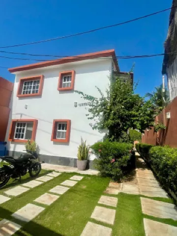 Suites Lorens โรงแรมใน