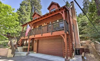 Lake Arrowhead Cabin with Deck - Steps to Lake!