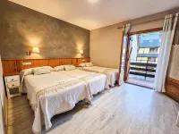 Hotel Casa Morlans 3000 Hotel di Broto