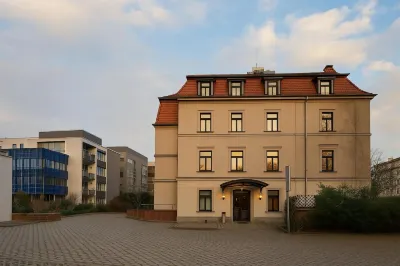 Hotel Villa Noel am Hauptbahnhof Hotels in Plauen