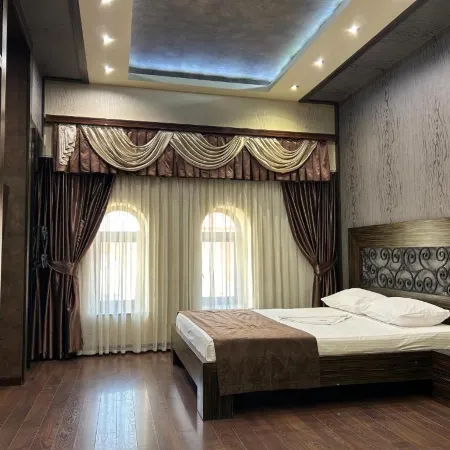 Hotel Roma & Tours