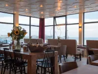 สแตรนด์โฮเทล เชเวนนิงเกน โรงแรมใกล้หาด Scheveningen