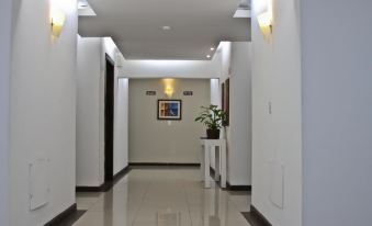 De la Plaza Hotel