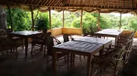 bahari pori resort - breakfast