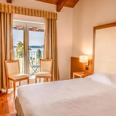Hotel Mavino Hotels near Old City