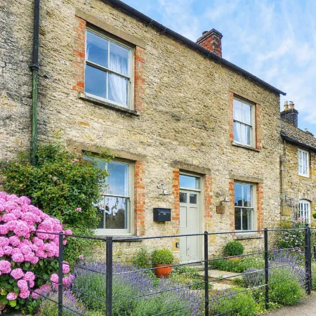 Rathbone Cottage
